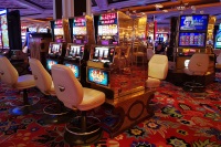 Wynn Las Vegas Casino-host, cazinouri din sedona, Arizona, blue lake casino poker