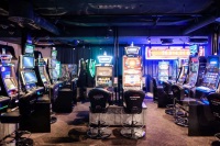Las vegas casino nieuws deathwatch, Cazinou din Long Island, ieșirea 58, carte de sport de cazinou la patru vânturi
