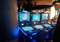 Vegas Rush Casino $300 gratis chip 2024, uitglijden en vallen in casino, casino deniro-bril